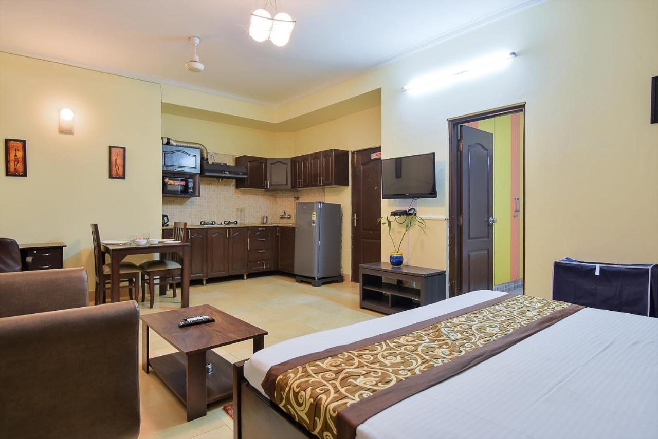 Bedchambers Serviced Apartments, Sushant Lok Gurgaon Exteriör bild